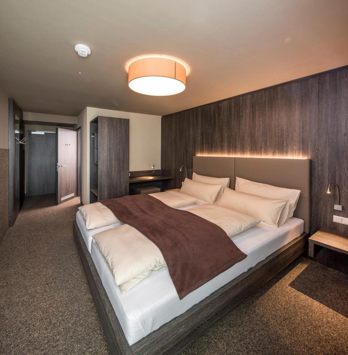 Myhotel Muenchen Ольхинг Экстерьер фото