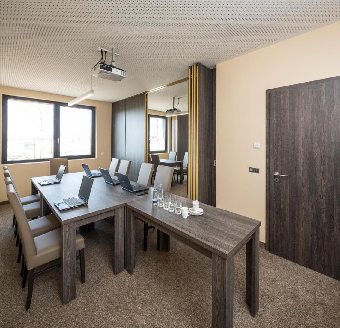 Myhotel Muenchen Ольхинг Экстерьер фото